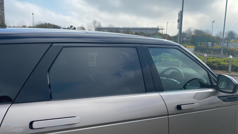 Land Rover Range Rover Evoque 1.5 P300e Evoque Edition 5dr Auto Hatchback